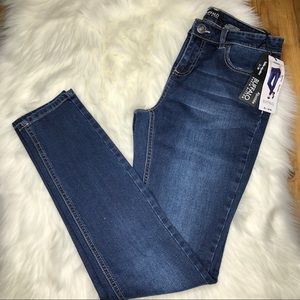 NWT Buffola David Bitton Skinny Ajustee Jean size 26